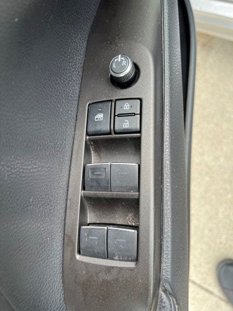 Used 2021 Toyota Camry XSE FWD image 16