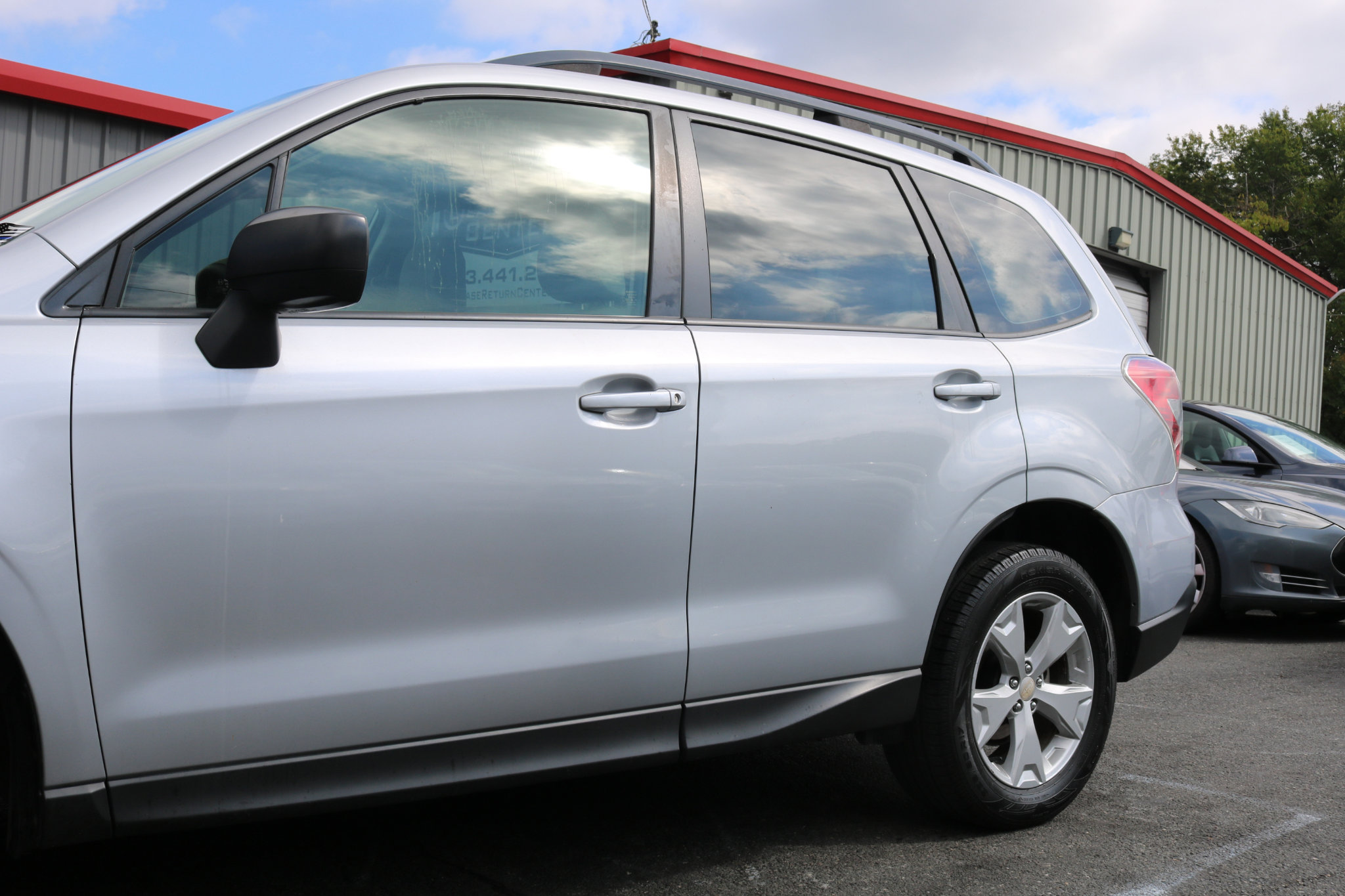 Used 2015 Subaru Forester 2.5i w/ Alloy Wheel Package image 8