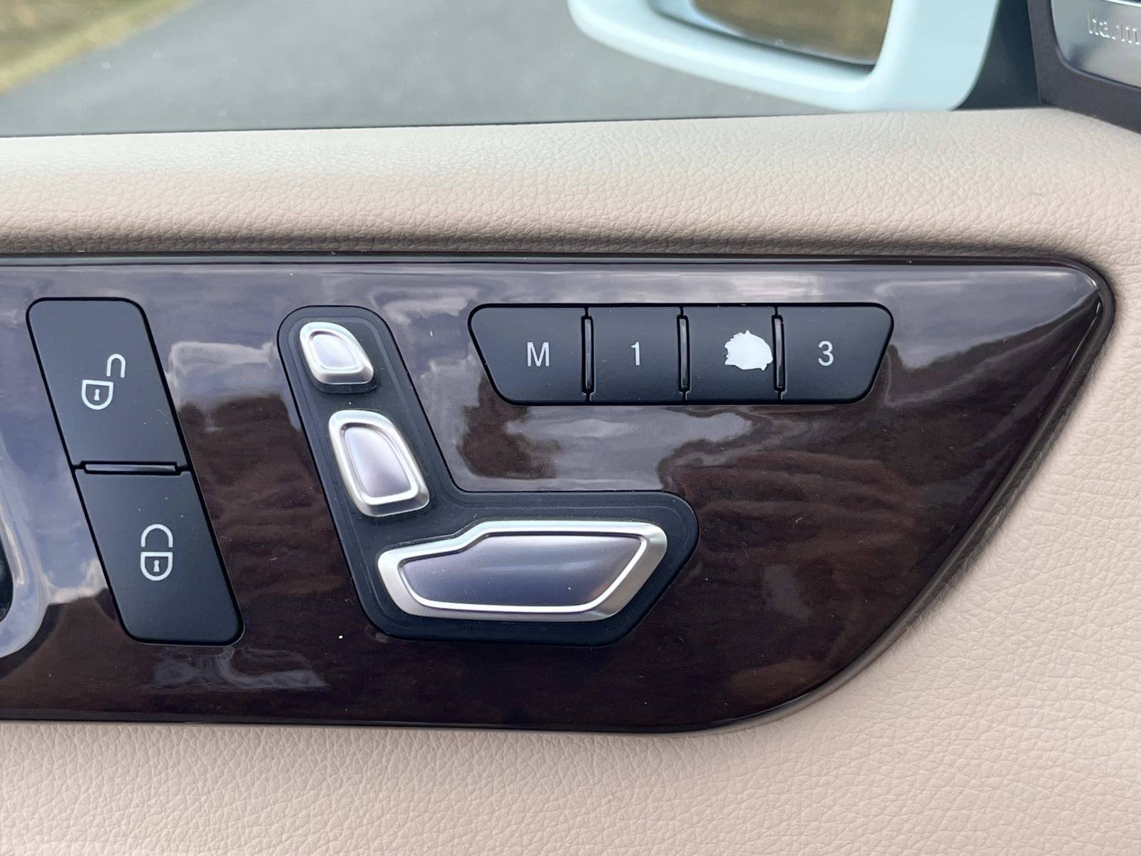 Used 2018 Mercedes-Benz GLE 350 4MATIC image 29