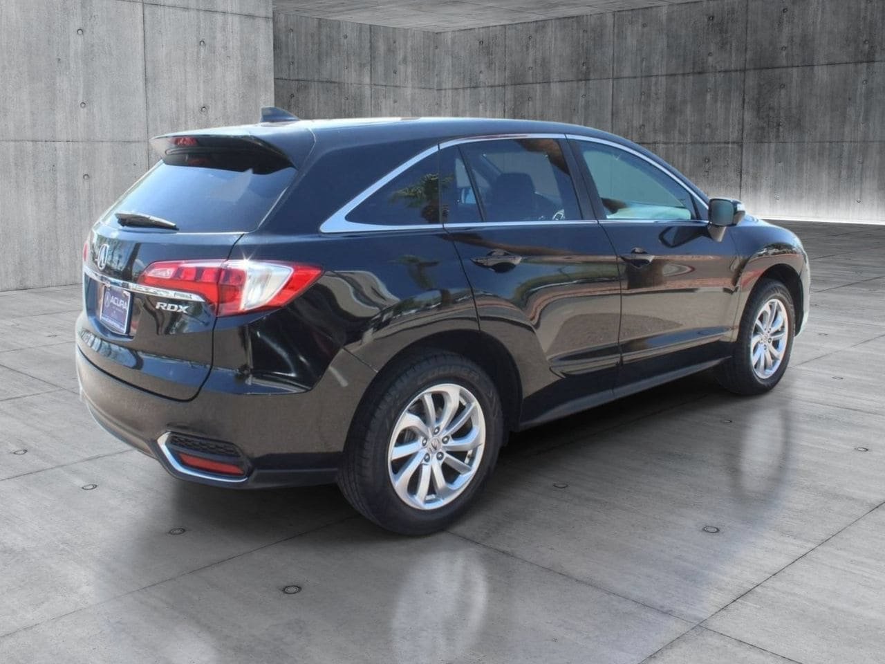 Used 2018 Acura RDX w/ Technology Package FWD image 6