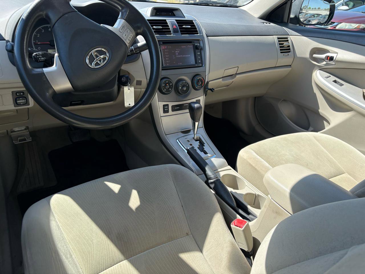 Used 2013 Toyota Corolla LE FWD image 9