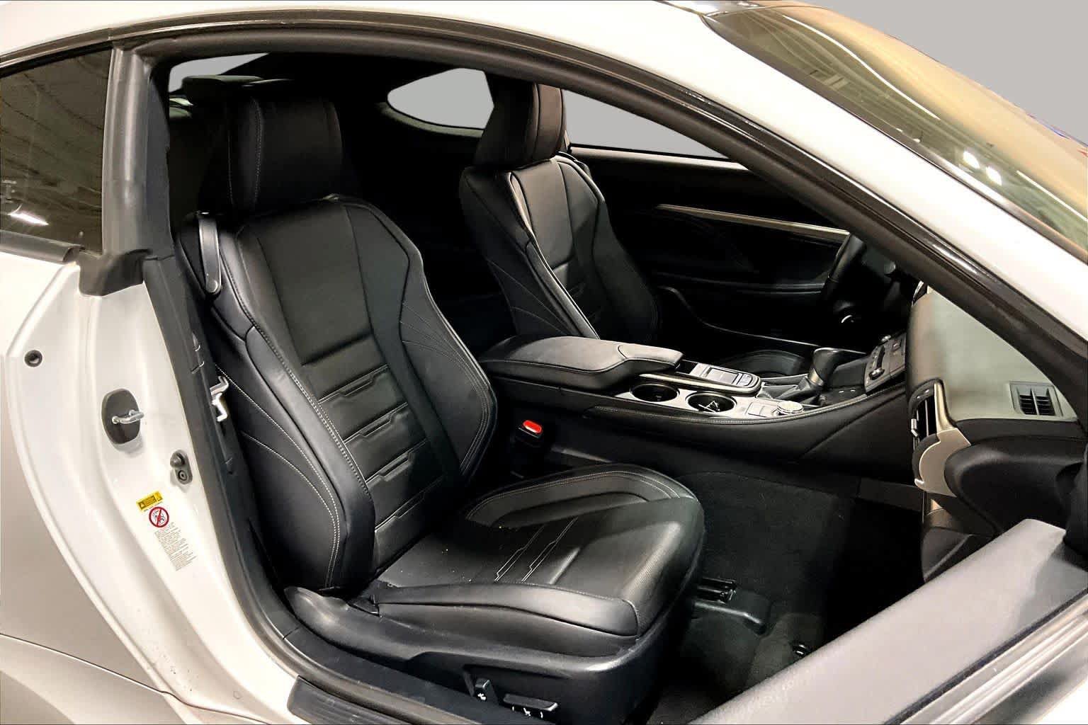 Used 2016 Lexus RC 200t RWD image 8