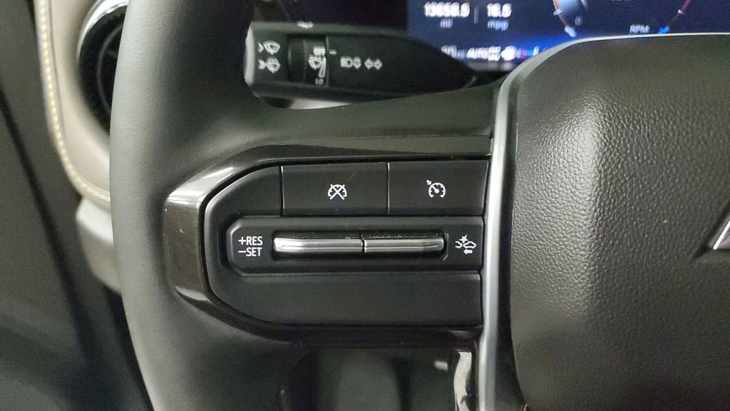 Used 2023 Chevrolet Colorado ZR2 w/ ZR2 Convenience Package III image 30