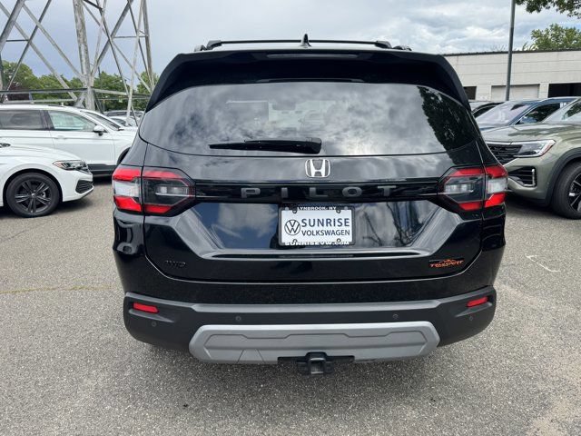 Used 2024 Honda Pilot TrailSport image 6