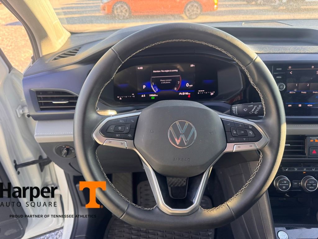 Used 2024 Volkswagen Taos SE image 17