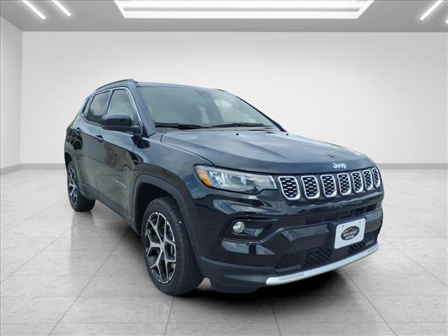 Used 2024 Jeep Compass Limited AWD/4WD image 3