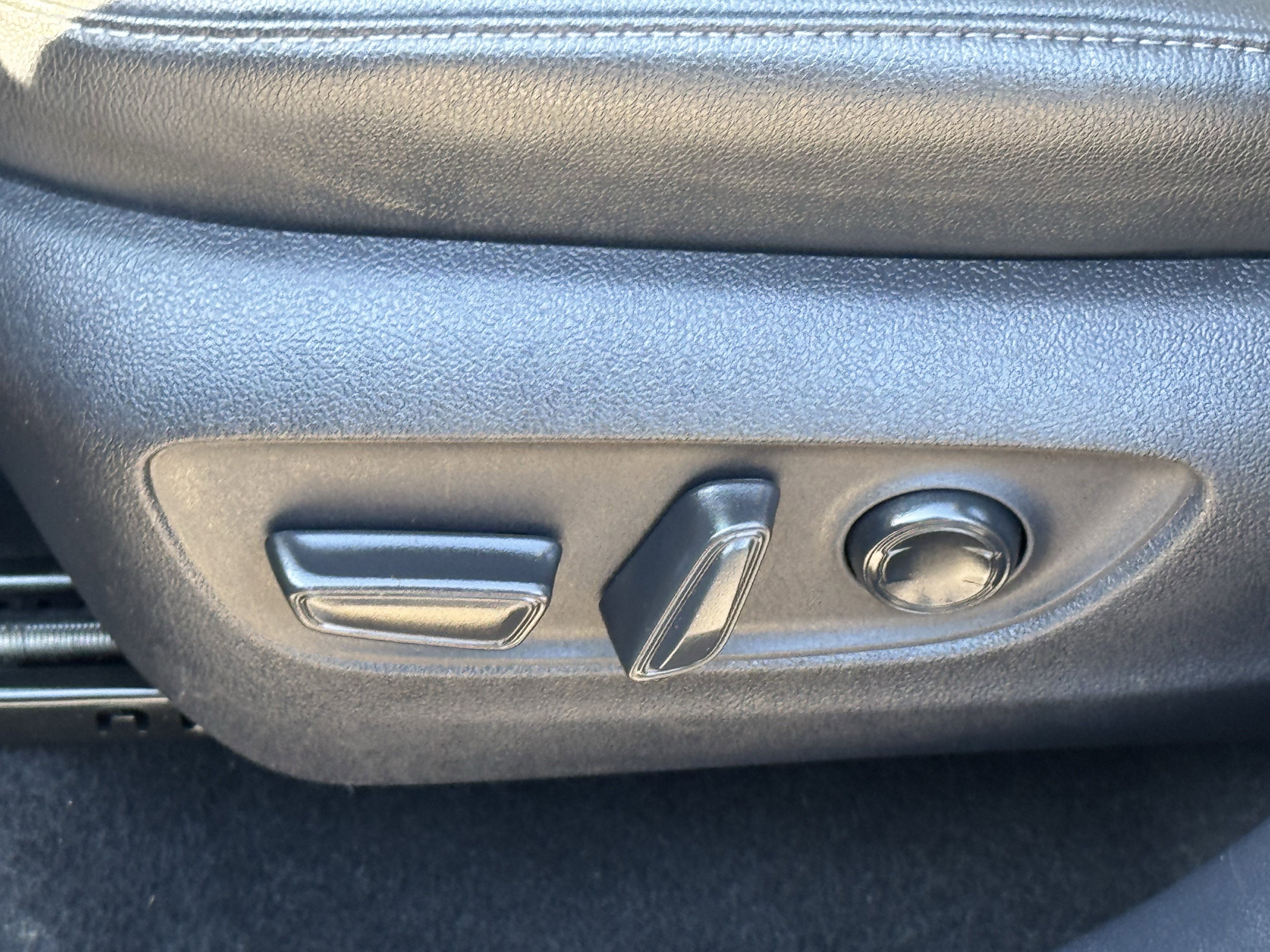 Used 2025 Toyota Grand Highlander FWD image 29