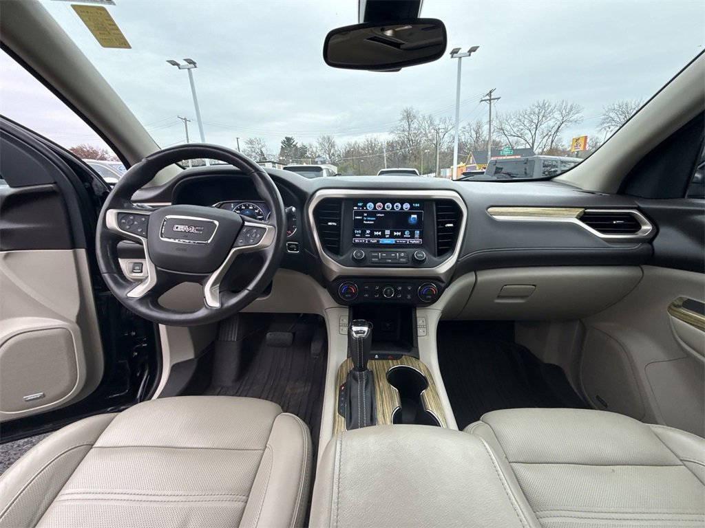 Used 2018 GMC Acadia Denali w/ Technology Package image 11