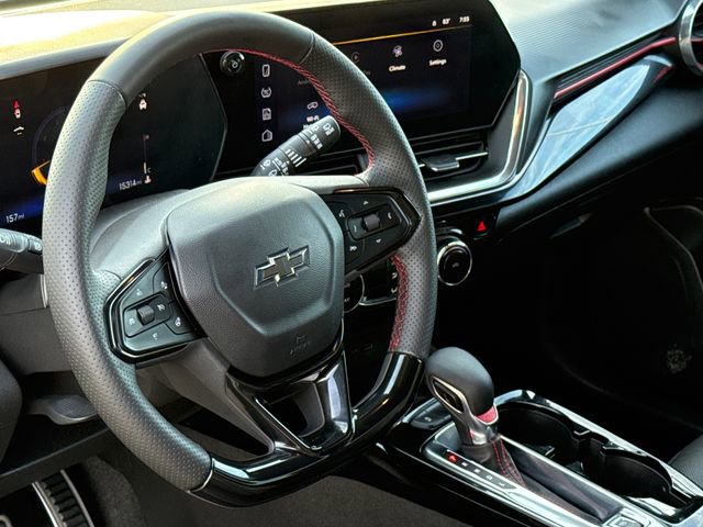 Used 2024 Chevrolet Trax RS w/ Sunroof Package FWD image 19