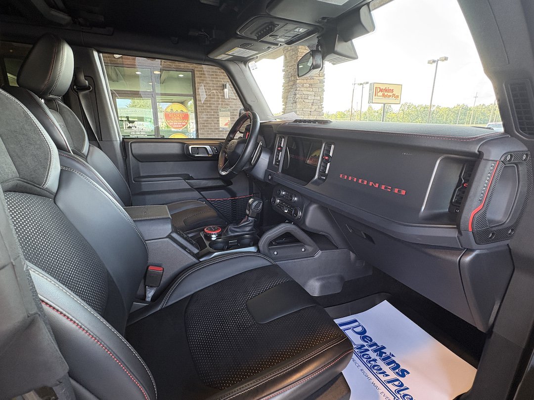 Used 2025 Ford Bronco Raptor AWD/4WD image 33
