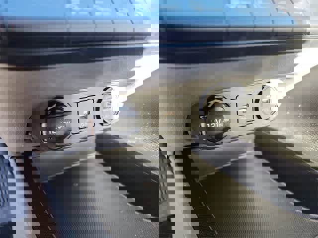 Used 2022 Hyundai Elantra SEL w/ Cargo Package image 26