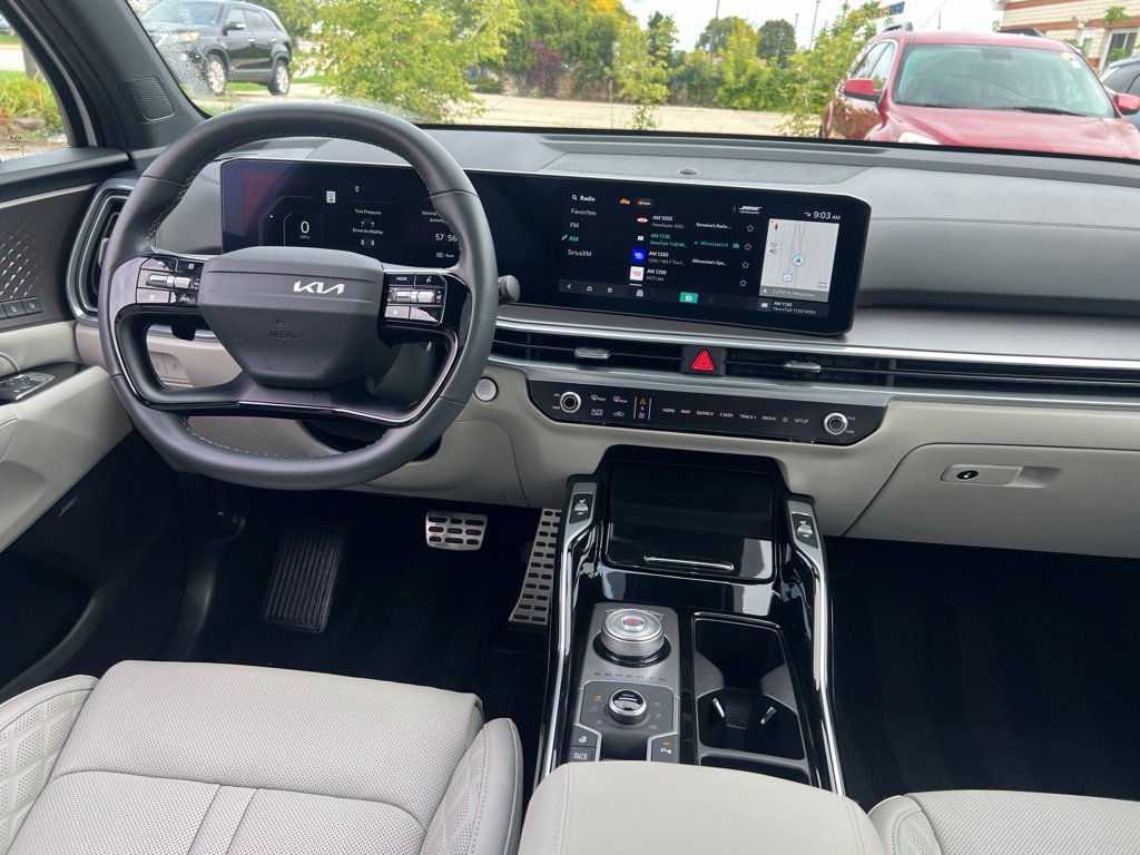 Certified 2026 Kia Sorento SX Prestige AWD/4WD image 19
