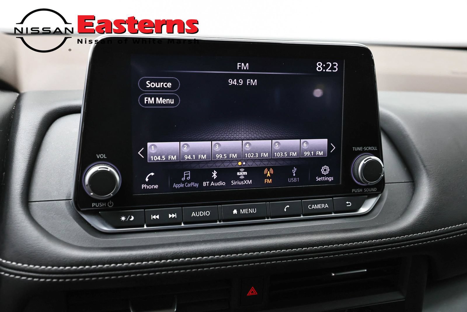 Used 2023 Nissan Rogue S AWD/4WD image 18