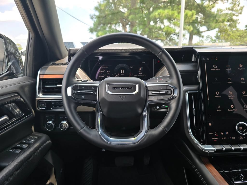 Certified 2025 GMC Yukon XL Denali AWD/4WD image 13