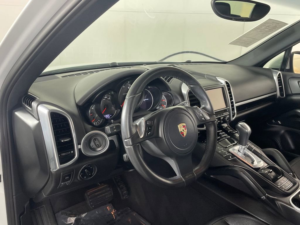 Used 2012 Porsche Cayenne image 14