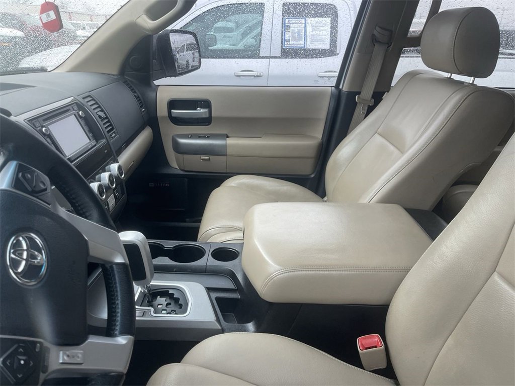 Used 2014 Toyota Sequoia Limited image 3