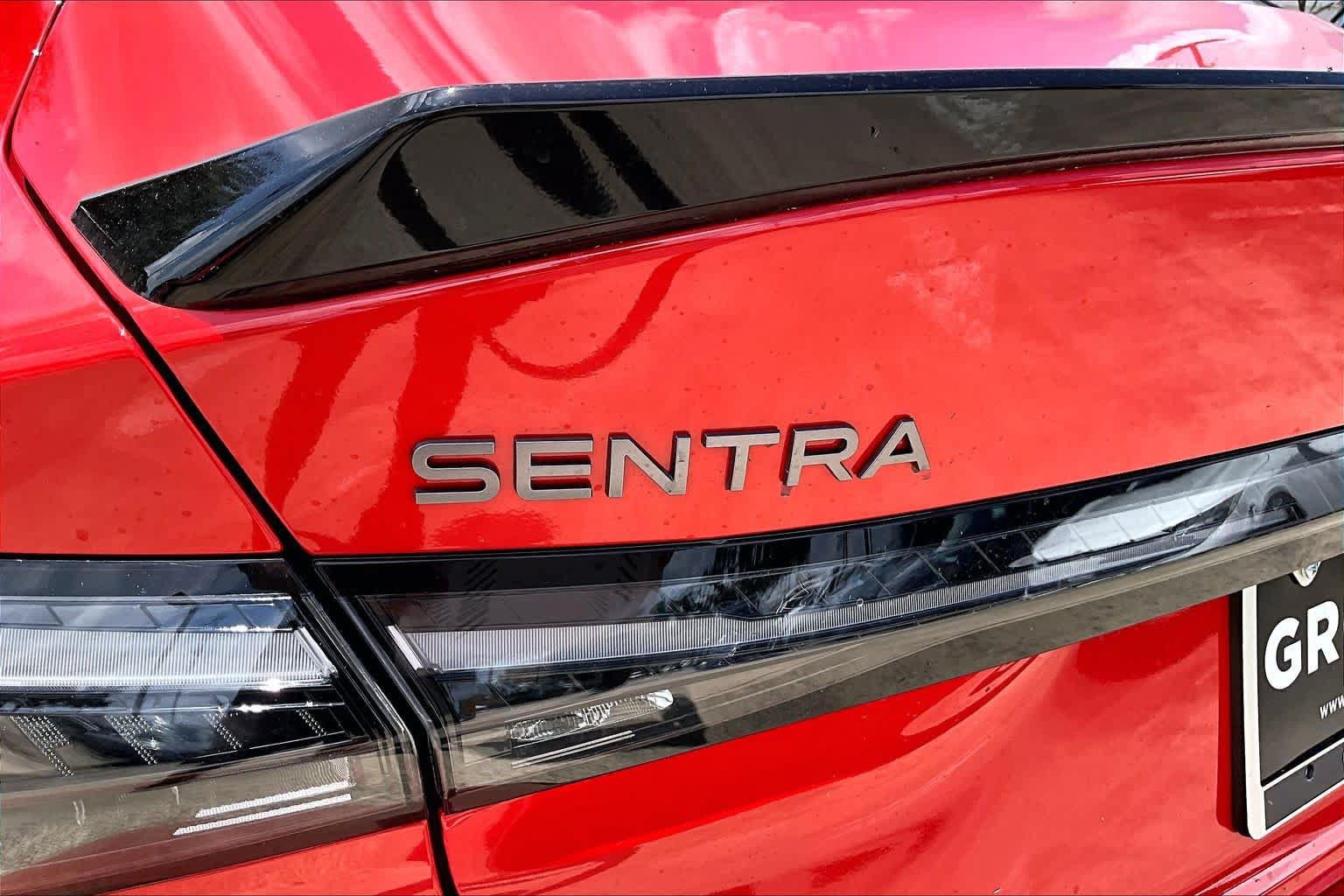 New 2026 Nissan Sentra SR w/ Floor Mat Package FWD image 8