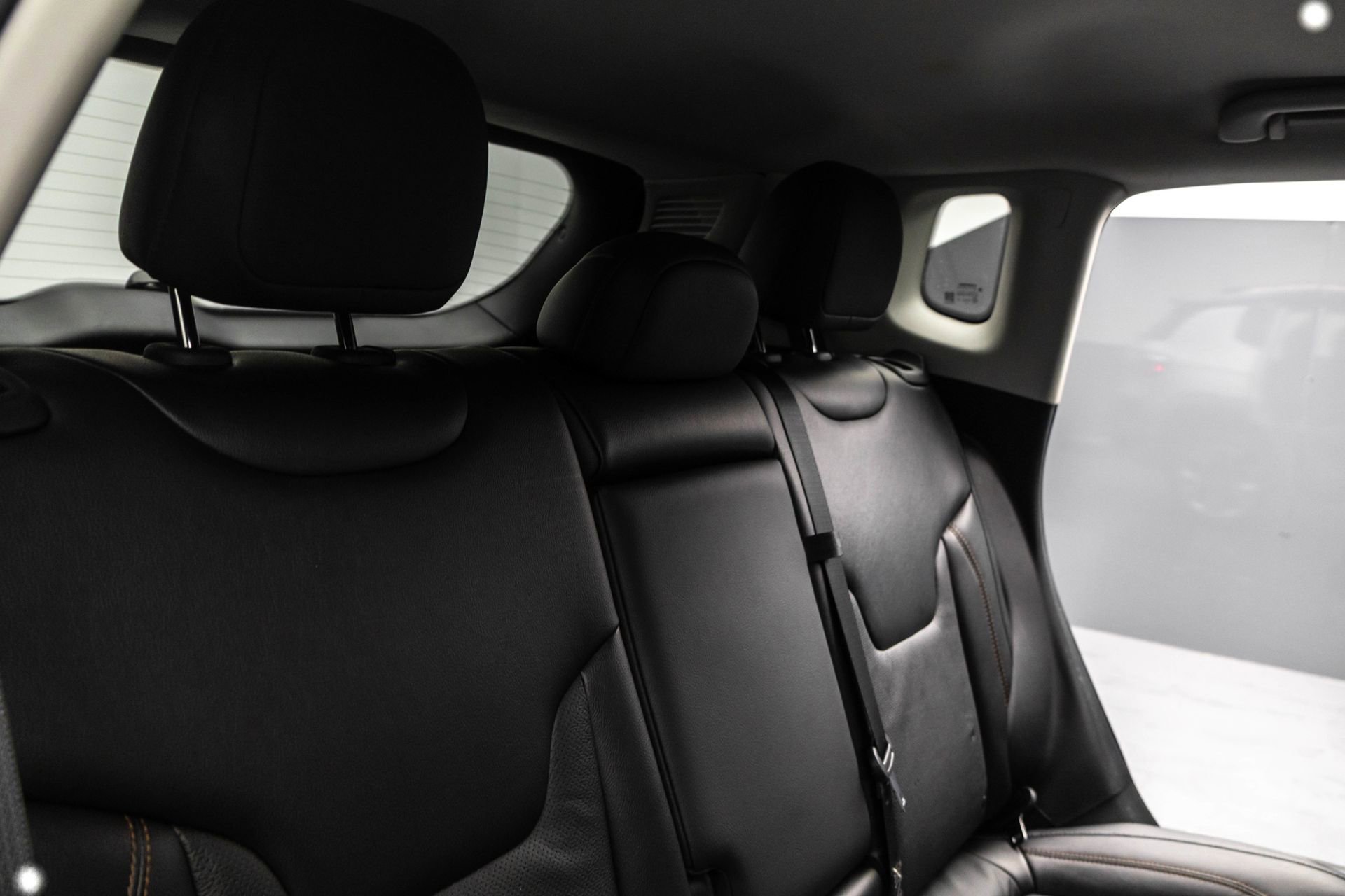 Used 2021 Jeep Compass Limited image 35