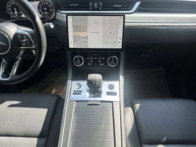 Used 2025 Jaguar F-PACE R-Dynamic S image 27