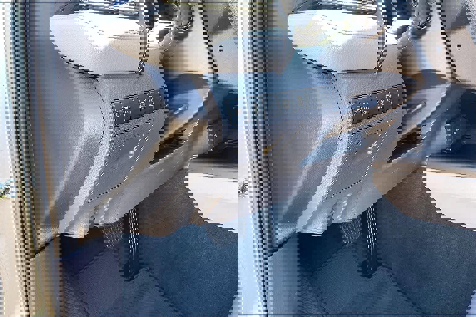 Used 2023 Toyota Camry LE image 29