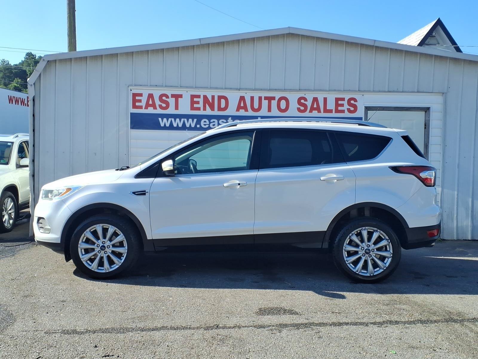 Used 2017 Ford Escape Titanium FWD image 2