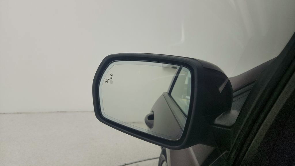 Used 2017 Ford Edge Sport w/ Equipment Group 401A AWD/4WD image 17