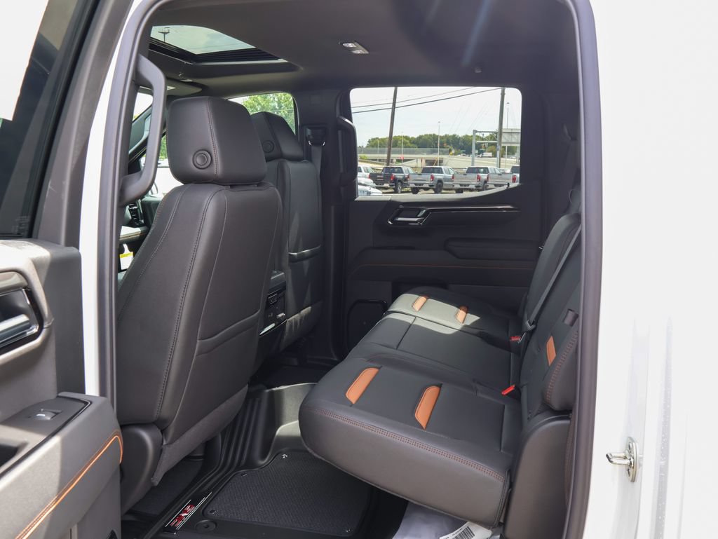 New 2026 GMC Sierra 1500 AT4 w/ AT4 Premium Package AWD/4WD image 10