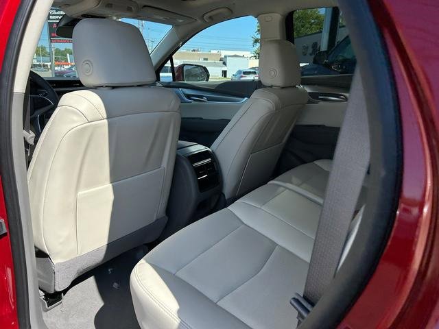 New 2025 Cadillac XT5 Premium Luxury image 12