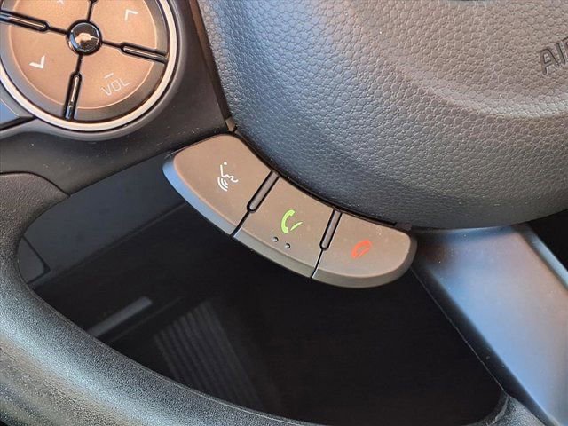 Used 2016 Kia Soul + image 14
