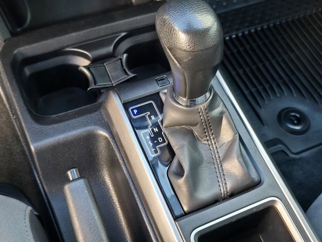 Used 2023 Toyota Tacoma SR5 w/ Technology Package image 19