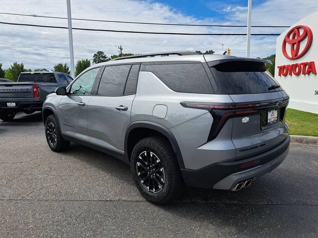 Used 2025 Chevrolet Traverse Z71 w/ Driver Confidence Package AWD/4WD image 11