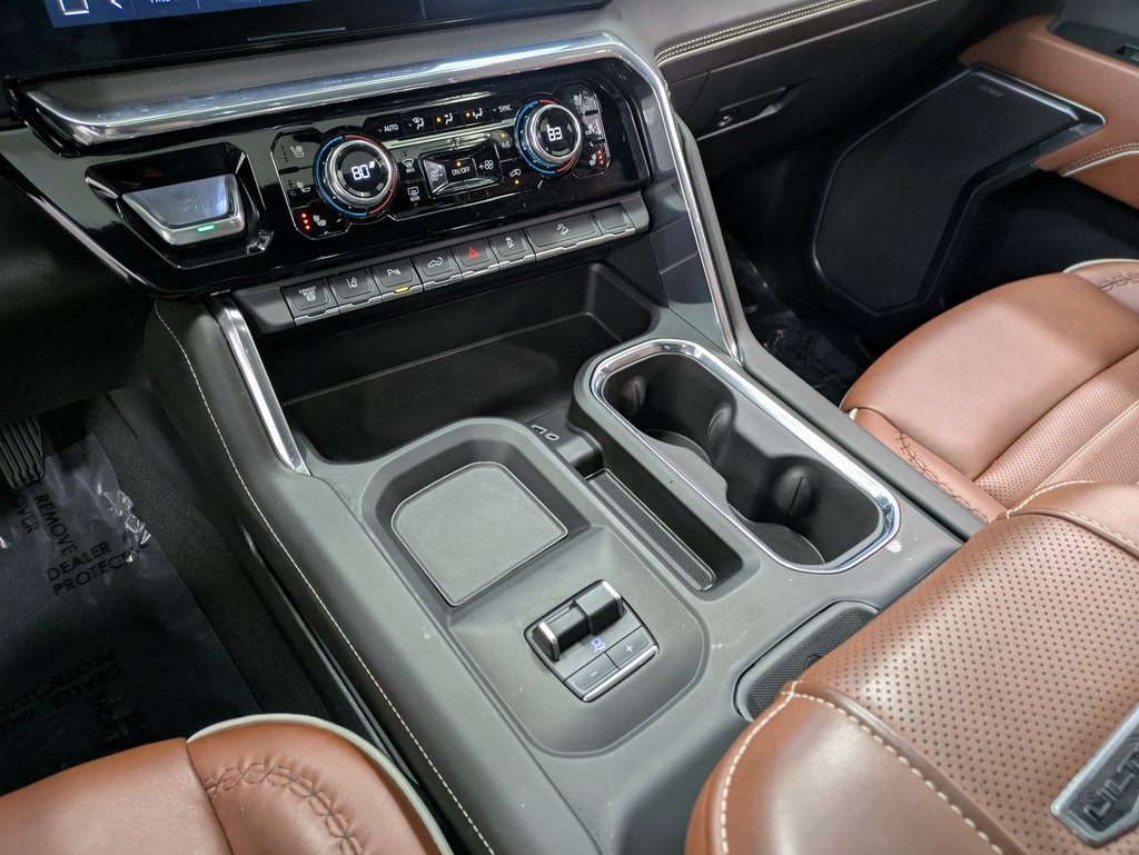 Used 2024 GMC Sierra 3500 Denali Ultimate image 13