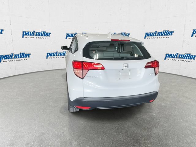 Used 2017 Honda HR-V LX image 9