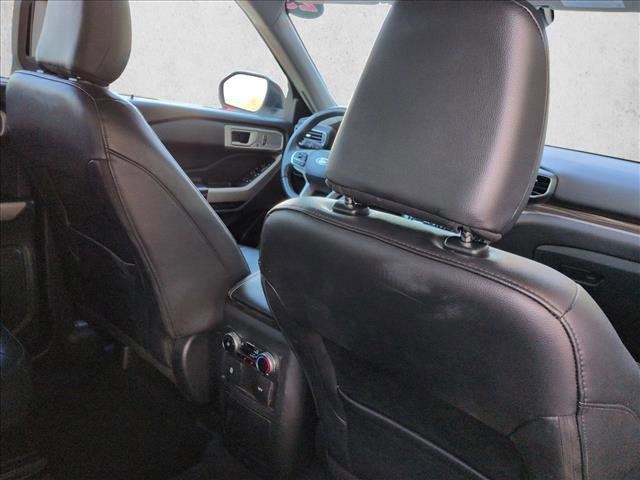 Used 2023 Ford Explorer Limited image 22