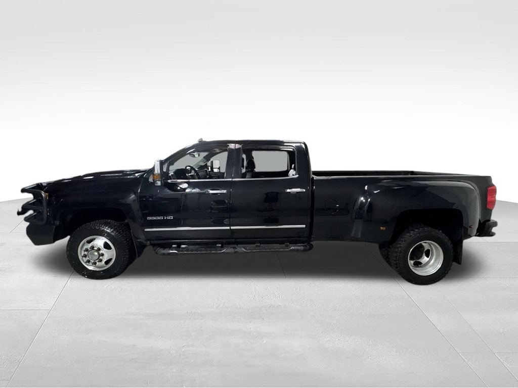 Used 2019 Chevrolet Silverado 3500 LTZ w/ Duramax Plus Package AWD/4WD image 7