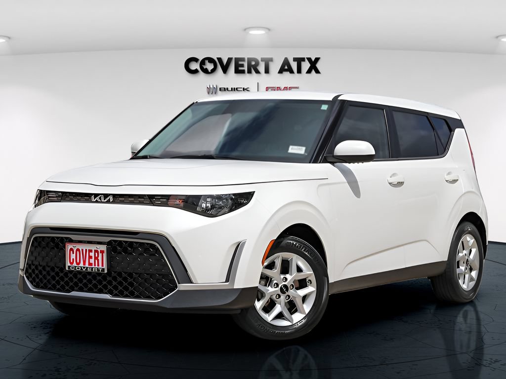 Used 2023 Kia Soul LX w/ LX Technology Package FWD image 2