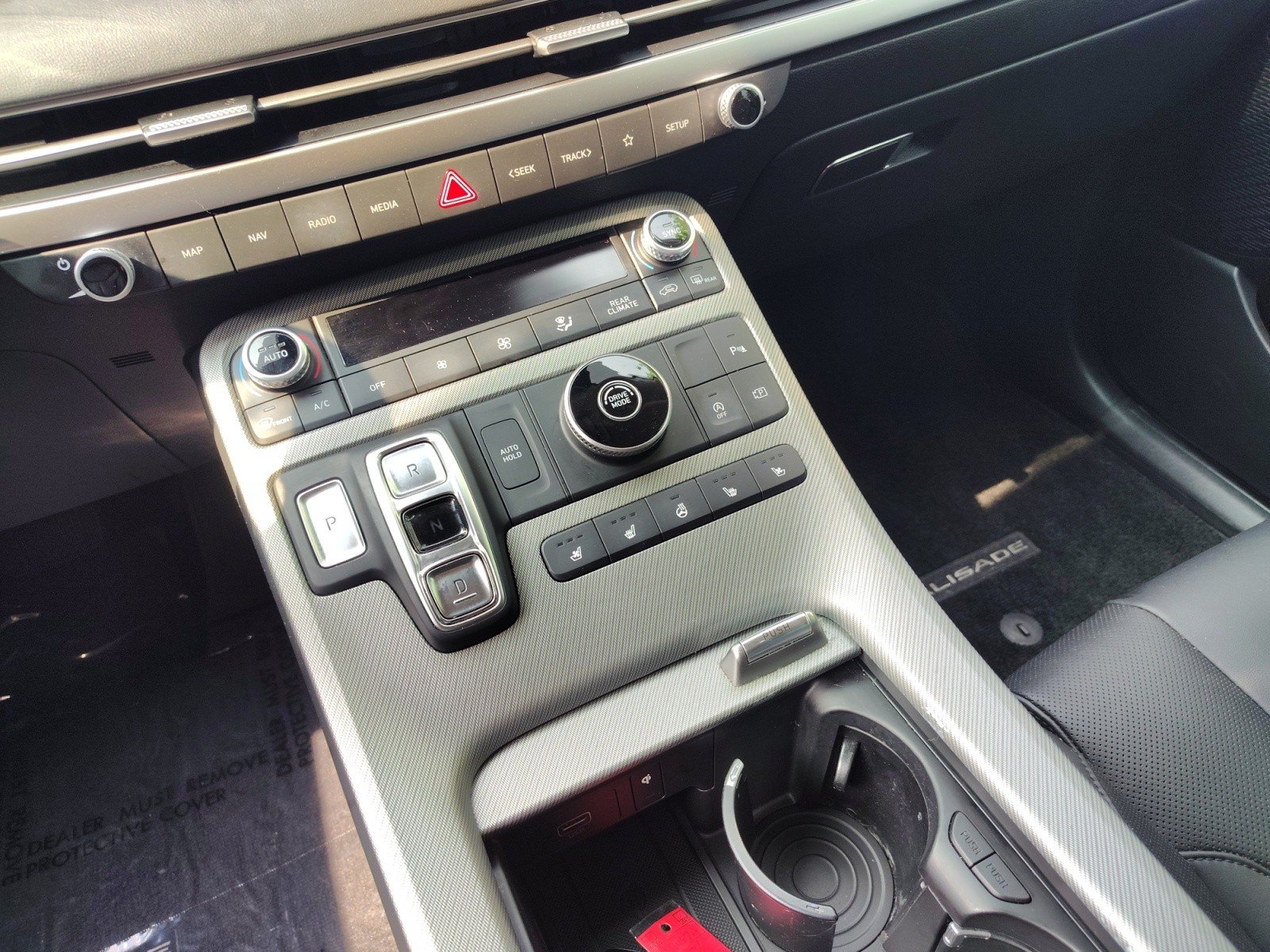 Used 2024 Hyundai Palisade SEL FWD image 14