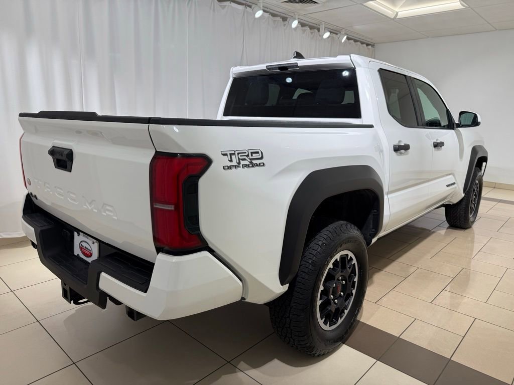 Certified 2025 Toyota Tacoma TRD Off-Road image 5