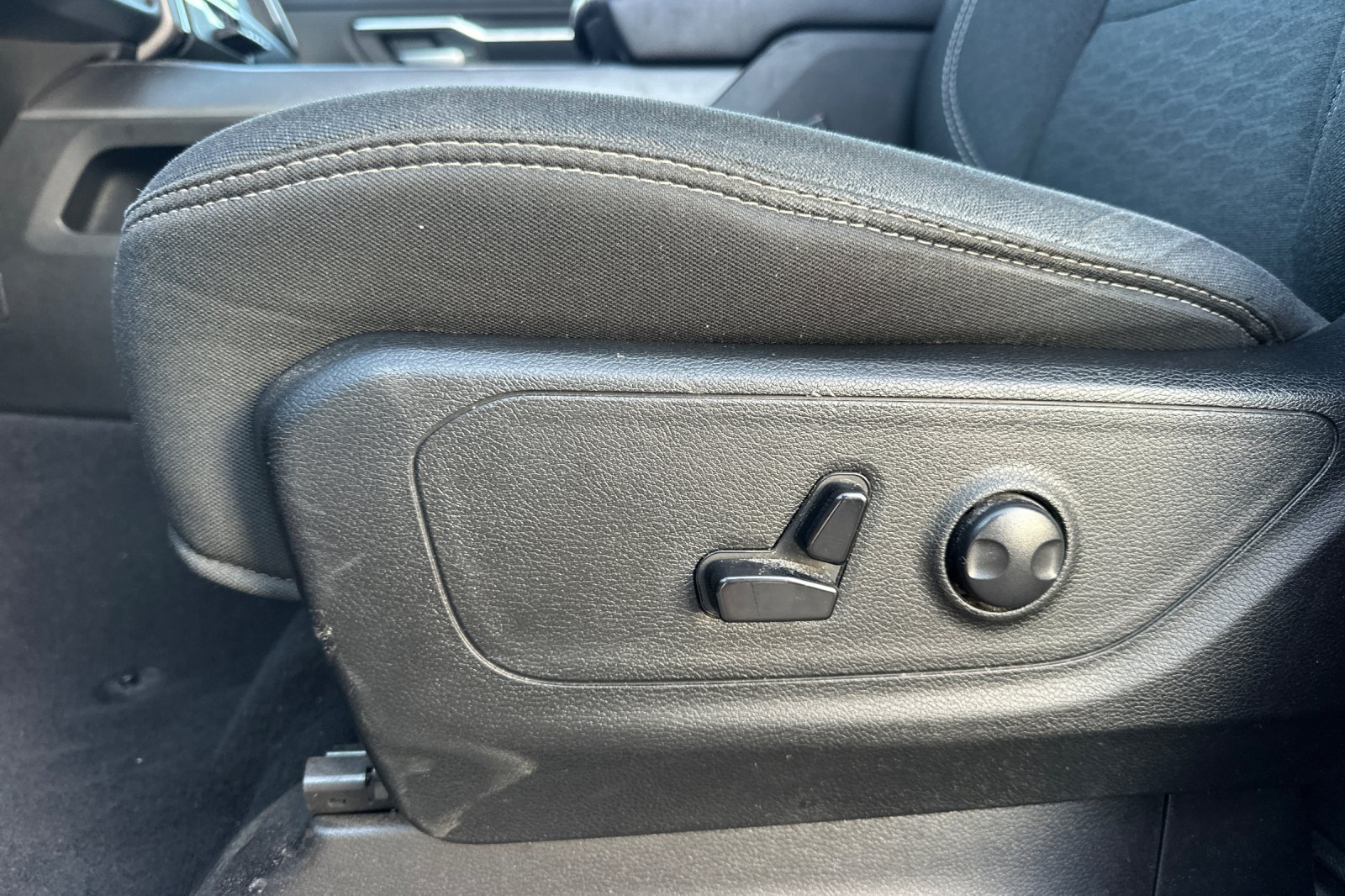 Used 2025 RAM 1500 Big Horn AWD/4WD image 13