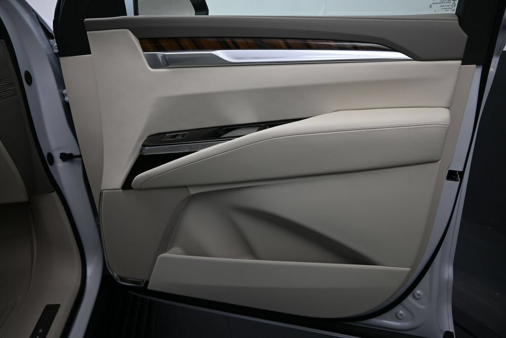 New 2026 Cadillac Escalade Platinum Sport AWD/4WD image 24