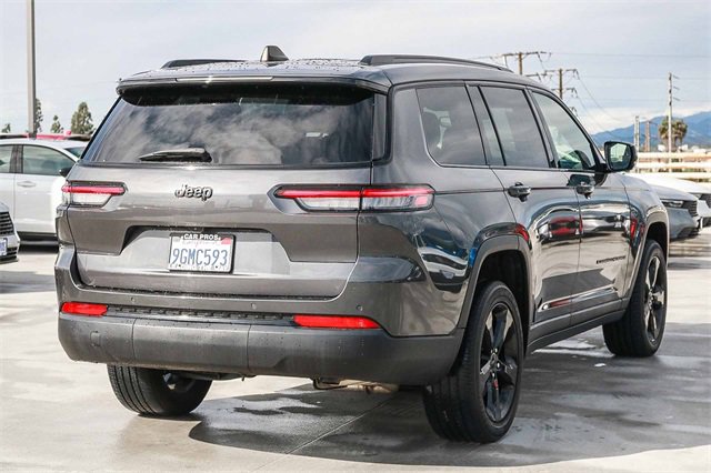 Used 2023 Jeep Grand Cherokee L Laredo image 8