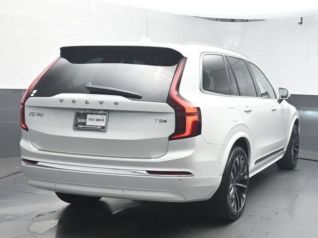 Used 2026 Volvo XC90 T8 Plus w/ Protection Package Premier AWD/4WD image 7