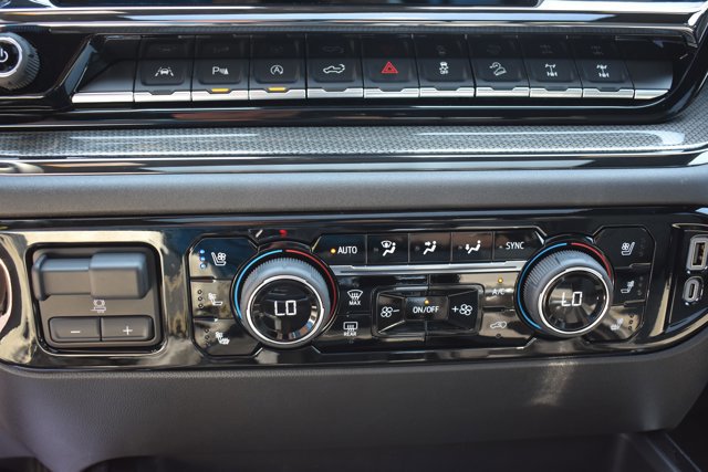 New 2025 Chevrolet Silverado 1500 ZR2 w/ Technology Package image 31