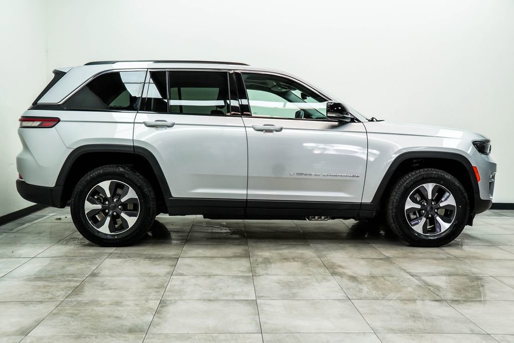 Used 2024 Jeep Grand Cherokee Limited 4xe AWD/4WD image 10
