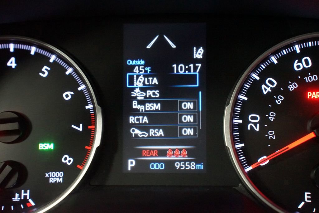 Certified 2022 Toyota RAV4 XLE w/ Convenience Package image 16