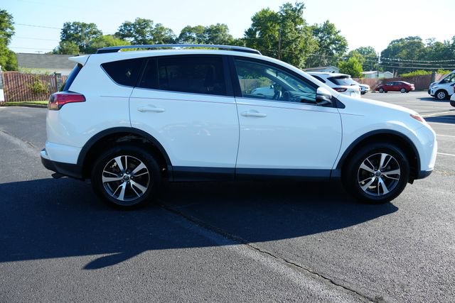 Used 2018 Toyota RAV4 XLE w/ Plus Extra Value Package AWD/4WD image 10