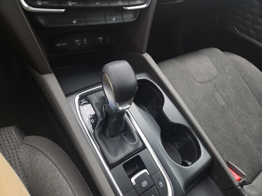 Used 2019 Hyundai Santa Fe SEL image 20
