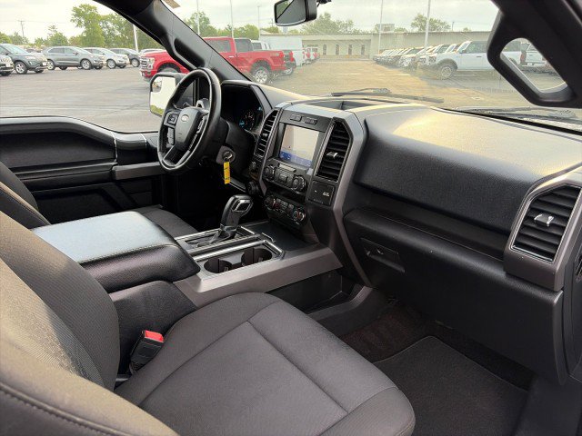 Used 2019 Ford F150 XLT w/ Equipment Group 302A Luxury AWD/4WD image 21