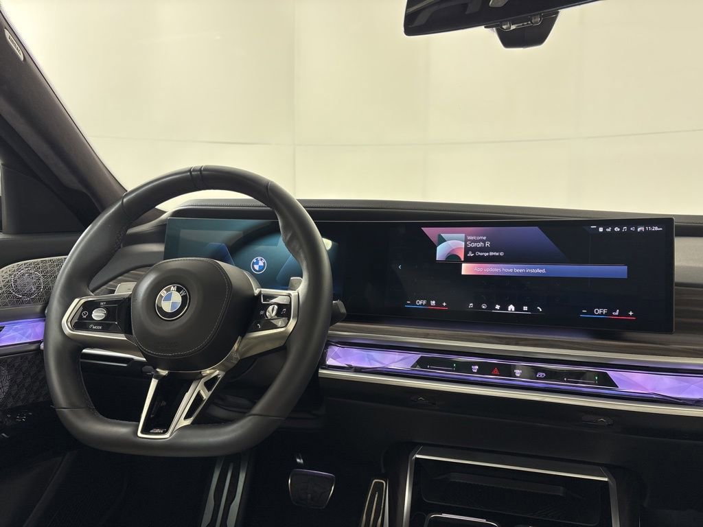 Used 2024 BMW 760i xDrive w/ Executive Package image 23