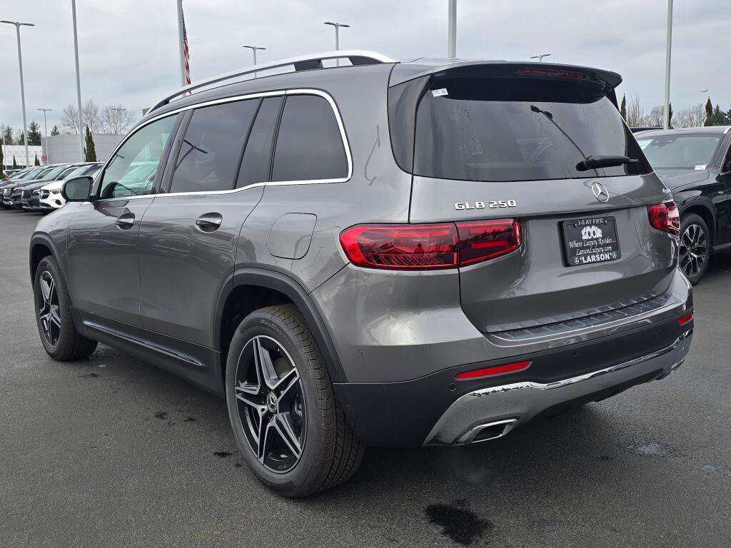 New 2026 Mercedes-Benz GLB 250 4MATIC image 4
